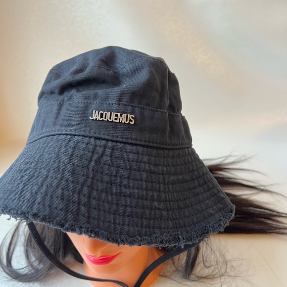 JACQUEMUS HAT - Picture 4 of 5